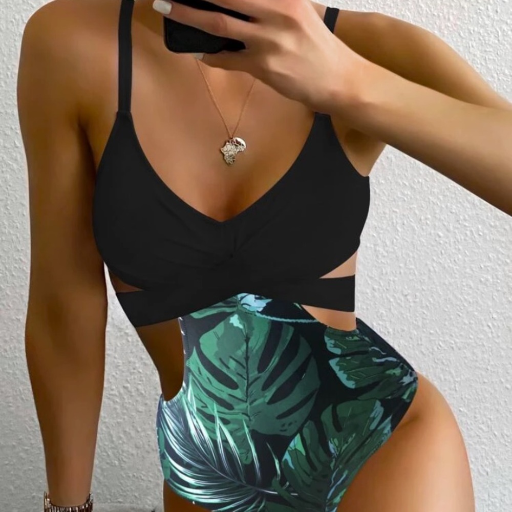 BRAND NEW NEVER WORN one piece bathing suit